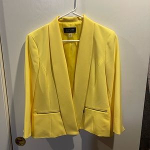 NWOT bright pineapple yellow black label by Evan Picone blazer size 10